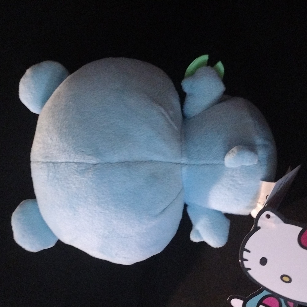 Hello kitty plush - Picture 2 of 3